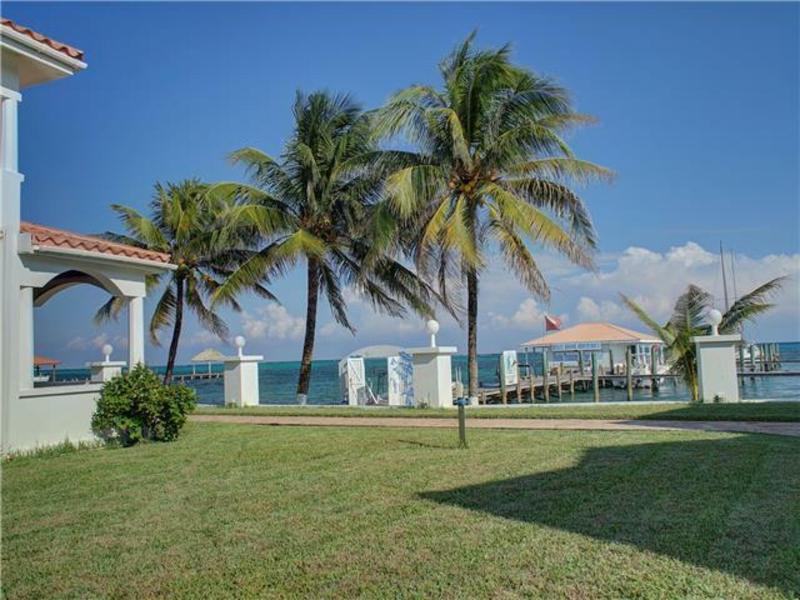 Isla Bonita Yacht Club Hotel San Pedro  Eksteriør billede