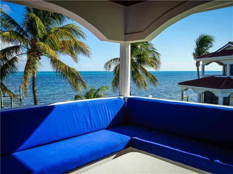Isla Bonita Yacht Club Hotel San Pedro  Eksteriør billede